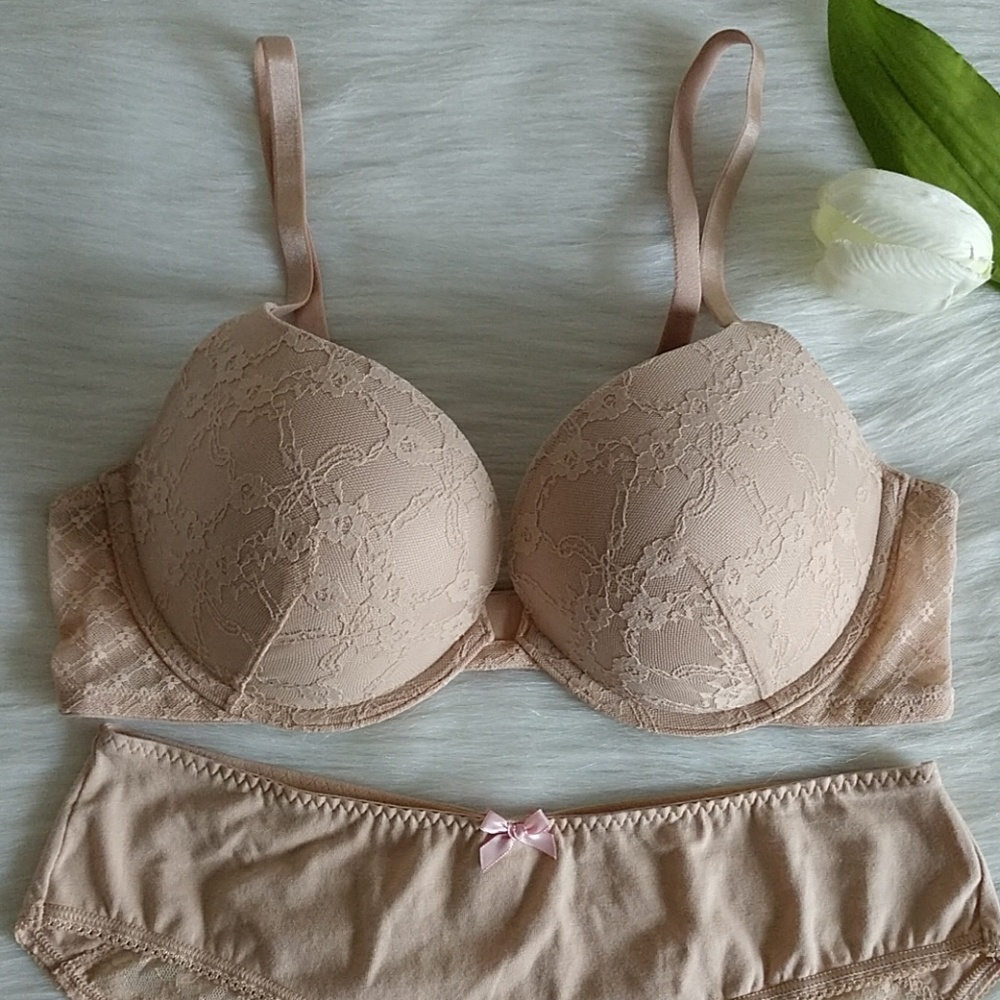 ❌SET 36C VICTORIA'S SECRET PUSH-UP BRA + PANTY M. - Picture 2 of 6